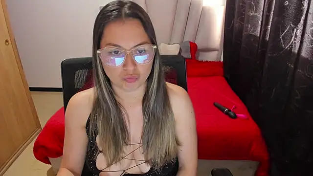 samantha  wilson online show from December 5, 3:24 pm