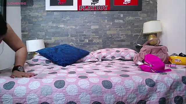 dayadubey  online show from April 17, 11:34 am