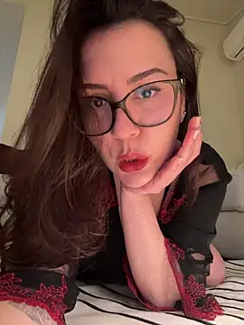 Its Jade online show from March 26, 3:47 pm