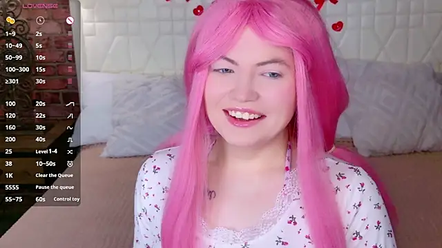 Lisa Adam online show from March 26, 4:09 pm