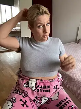 MariaValentine online show from February 11, 12:17 pm