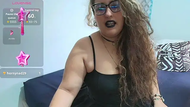 niraksil online show from October 31, 1:04 pm