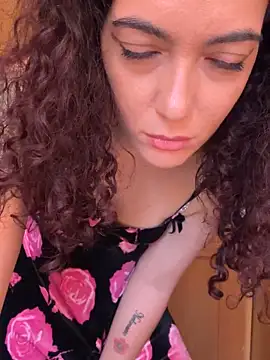 Strawberry queens online show from October 16, 3:47 pm