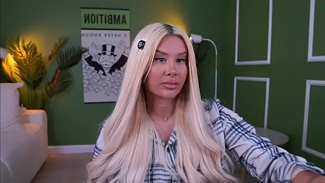 EvaZane online show from April 20, 9:56 am