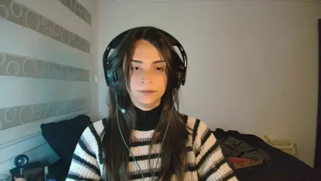 Dollbehavior  online show from October 19, 8:27 am