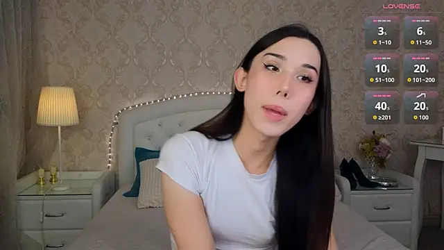 Kaia Sunshine Mia online show from December 3, 11:23 am