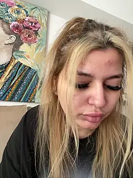 AllysonK online show from April 5, 10:58 am