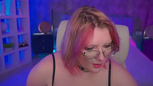 CoolTatis online show from May 30, 1:09 pm
