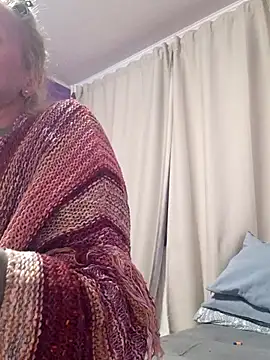 BritneyHudson online show from September 30, 1:00 am