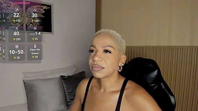 summer night  online show from April 4, 12:26 pm