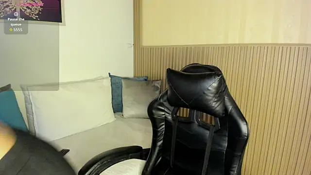 summer night  online show from November 6, 11:49 am