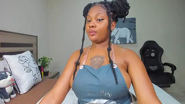 Renee-18 online show from April 6, 10:44 pm