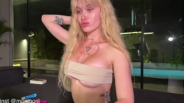 Golden Aline online show from February 2, 3:00 pm