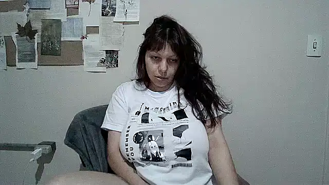 bbyedarling online show from November 3, 1:31 am