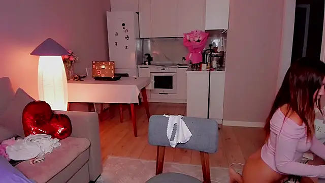 sexntease online show from September 17, 9:57 pm