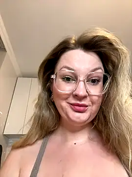 Teya moon  online show from September 19, 5:12 pm