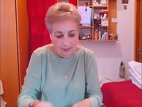 Victoria5643 online show from October 16, 2:41 pm