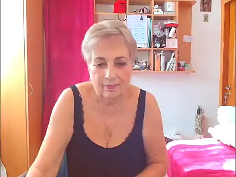 Victoria5643 online show from October 15, 9:56 am