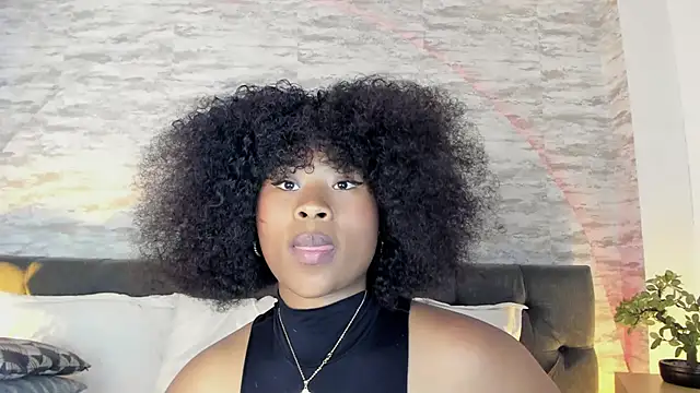 Anneth  M online show from October 11, 8:00 pm