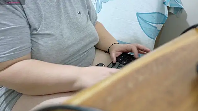 ladydeathz online show from February 8, 5:16 pm