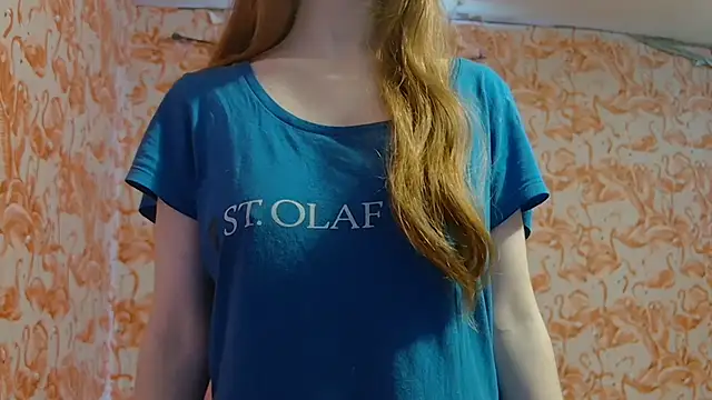 strawberrysmoothie online show from October 16, 5:59 pm