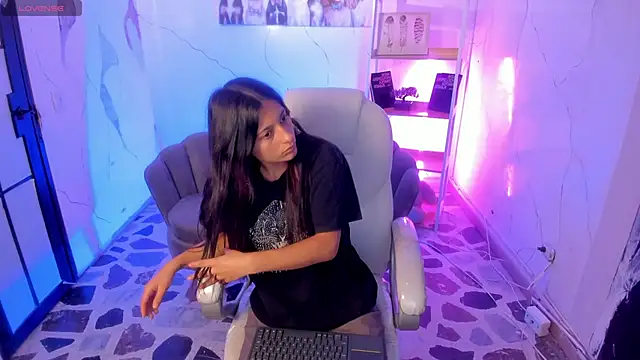 Agathaargent  online show from September 30, 5:02 am