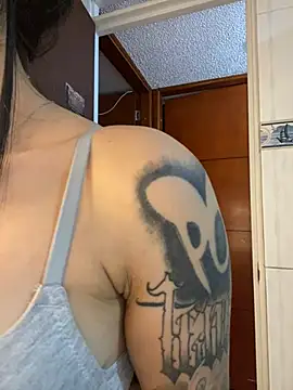 Bunny sexy01 online show from July 6, 1:11 am
