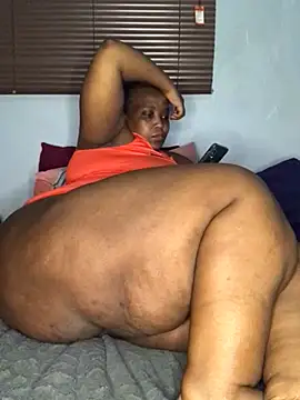 sotho ssbbw online show from January 12, 11:43 pm