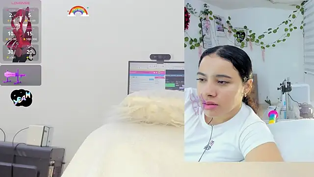 Daki Ume  online show from December 15, 2:39 am