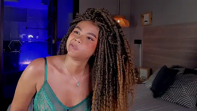 nayah   online show from September 13, 8:17 pm