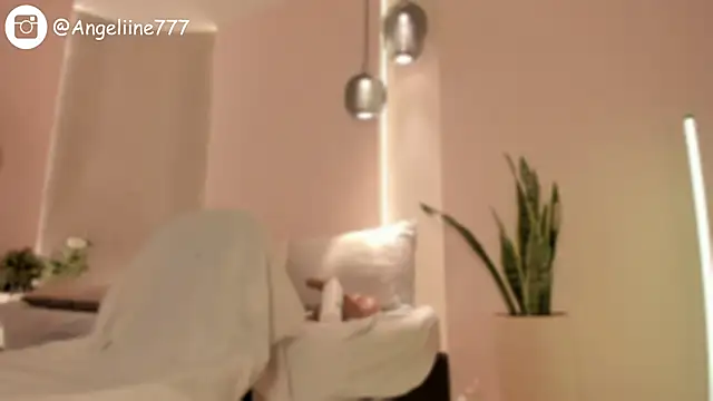 angeline-777 online show from March 20, 1:38 pm