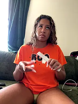 AshleyLoveee online show from September 17, 2:04 pm