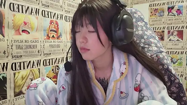 SNAKEgirlQAQ online show from September 23, 6:17 pm