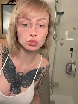 haileyhope  online show from March 8, 8:13 pm