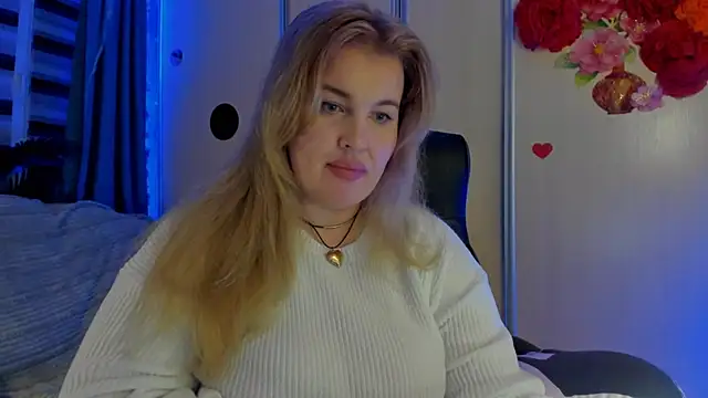 CoraSwon online show from November 13, 10:09 pm