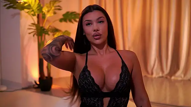 NatyDesiree online show from June 21, 7:51 pm