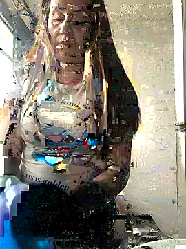 LuisaFernanda170823 online show from April 16, 8:30 pm