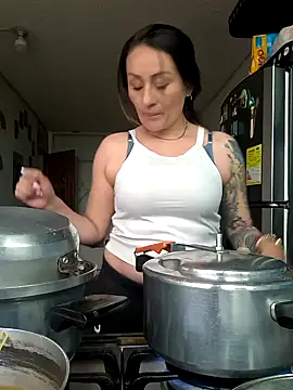 LuisaFernanda170823 online show from March 19, 7:18 pm