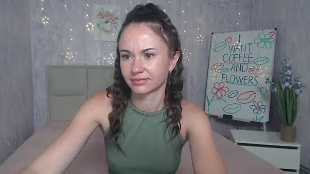 KaraCriegs online show from September 14, 5:00 pm