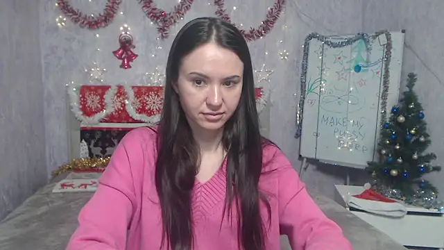 KaraCriegs online show from December 3, 8:00 pm