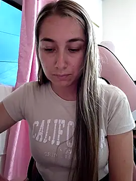 Iris love18 online show from March 29, 11:15 pm