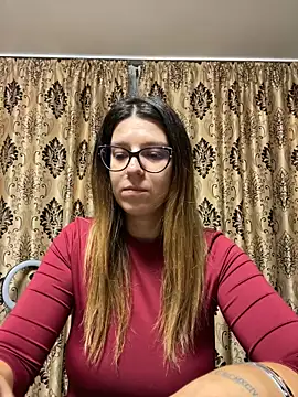 NadiraNoor online show from September 20, 9:57 pm