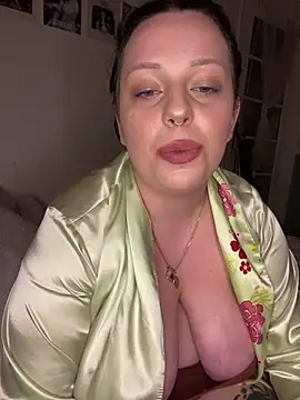 milkyhonybaby online show from September 17, 11:36 pm