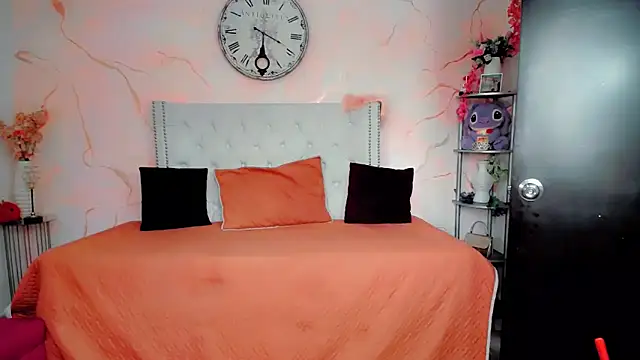 maria camilacms online show from December 3, 6:32 pm