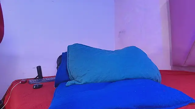 arl chloee online show from October 9, 3:32 am