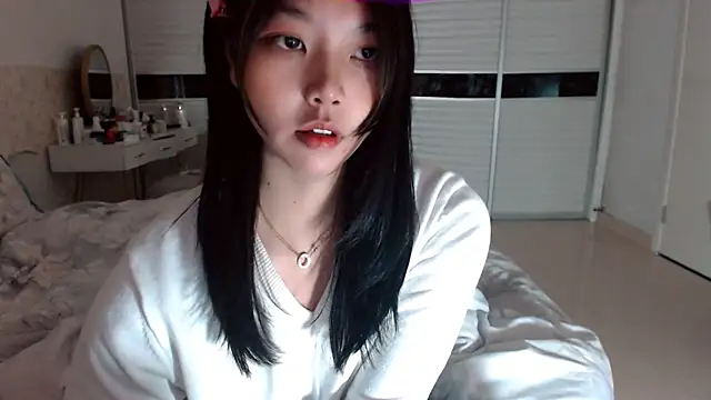 -Lucky Girl online show from October 21, 8:07 am