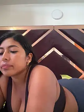 emmyjhonson07 online show from September 11, 4:18 pm