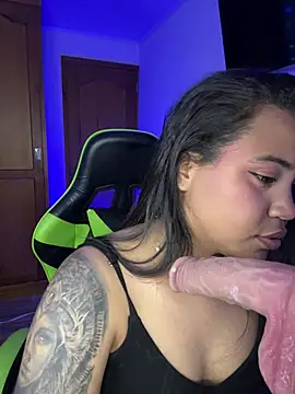 leila 22 online show from March 10, 7:56 am