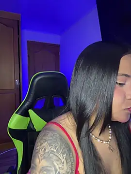 leila 22 online show from April 21, 7:48 am