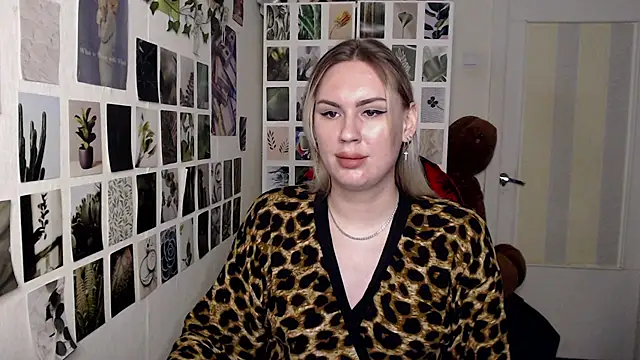 CapriScorpion online show from September 15, 1:41 pm